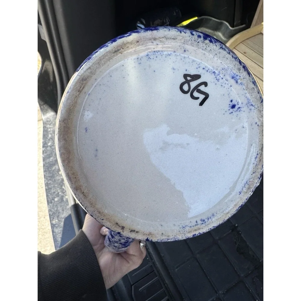 Unmarked this vintage
